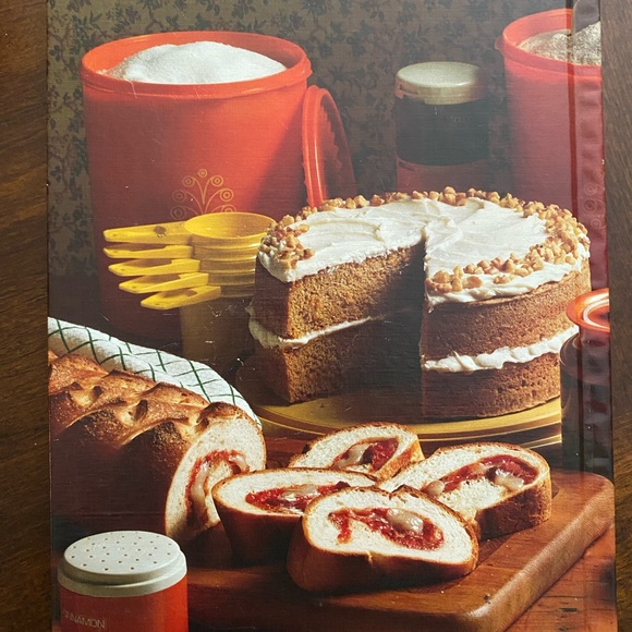 1981 Tupperware Cookbook - Picture 2 of 6